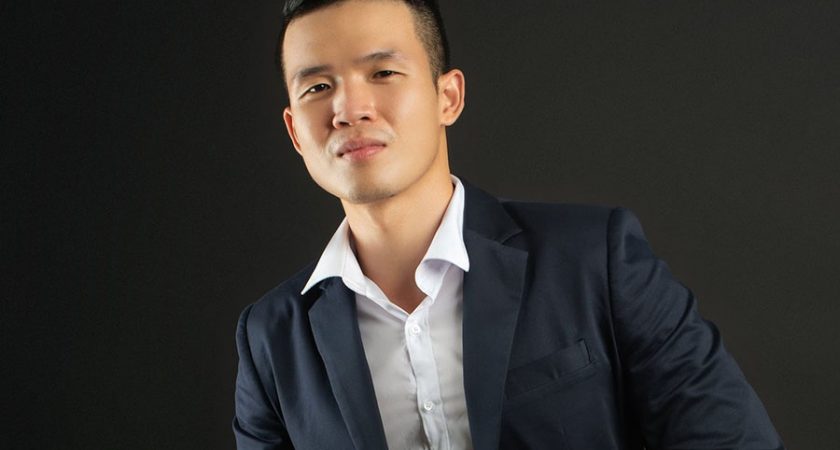 Nguyễn Hoàng Minh Quang – CEO Khuyến Mãi Alo789 tặng học bổng cho sinh viên nghèo